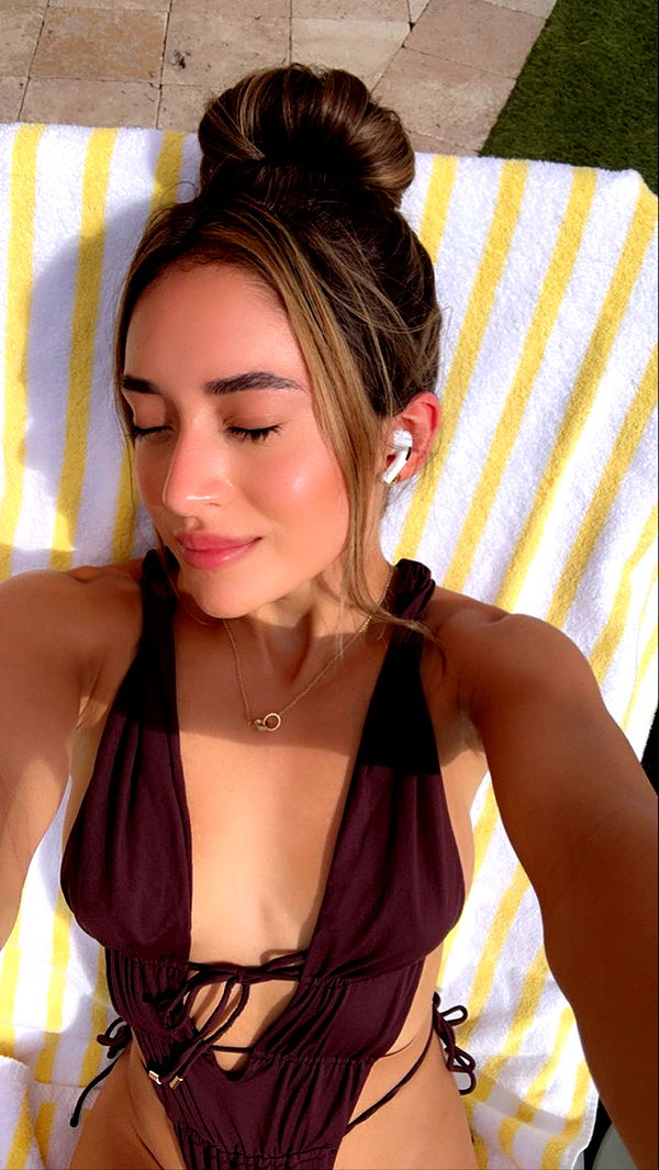 miahuffmann image ~ Altpins