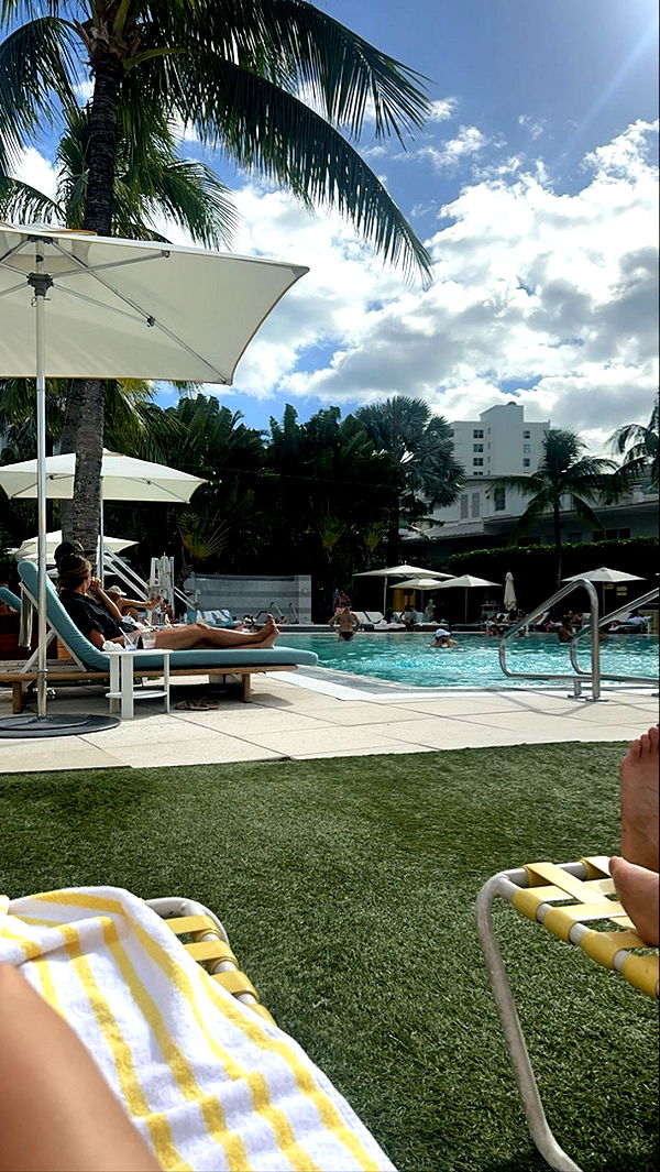 miahuffmann image ~ Altpins