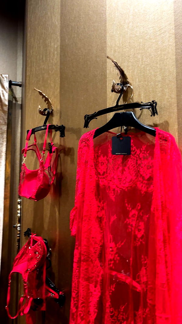 miahuffmann image ~ Altpins