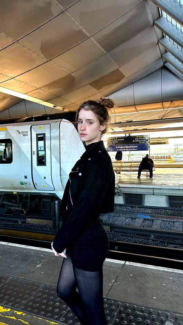 mira.0004 image ~ Altpins