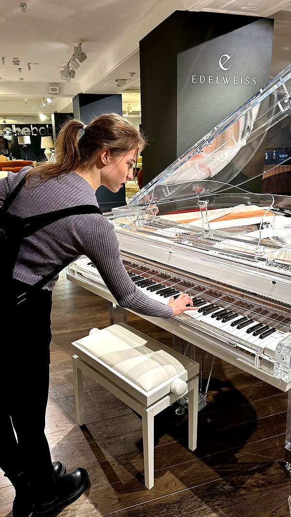 mira.0004 image ~ Altpins