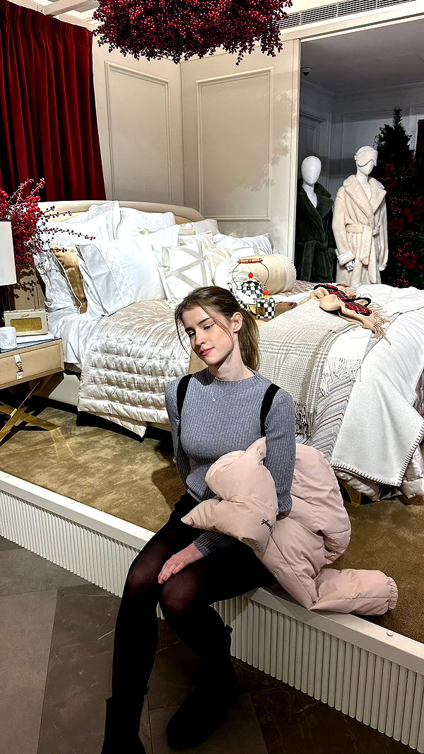 mira.0004 image ~ Altpins