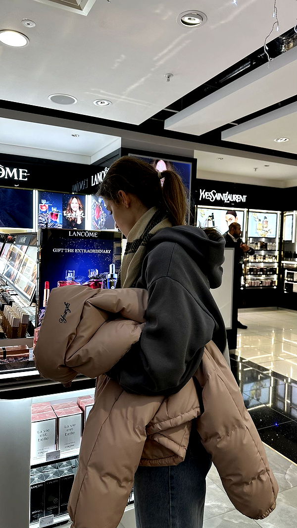 mira.0004 image ~ Altpins