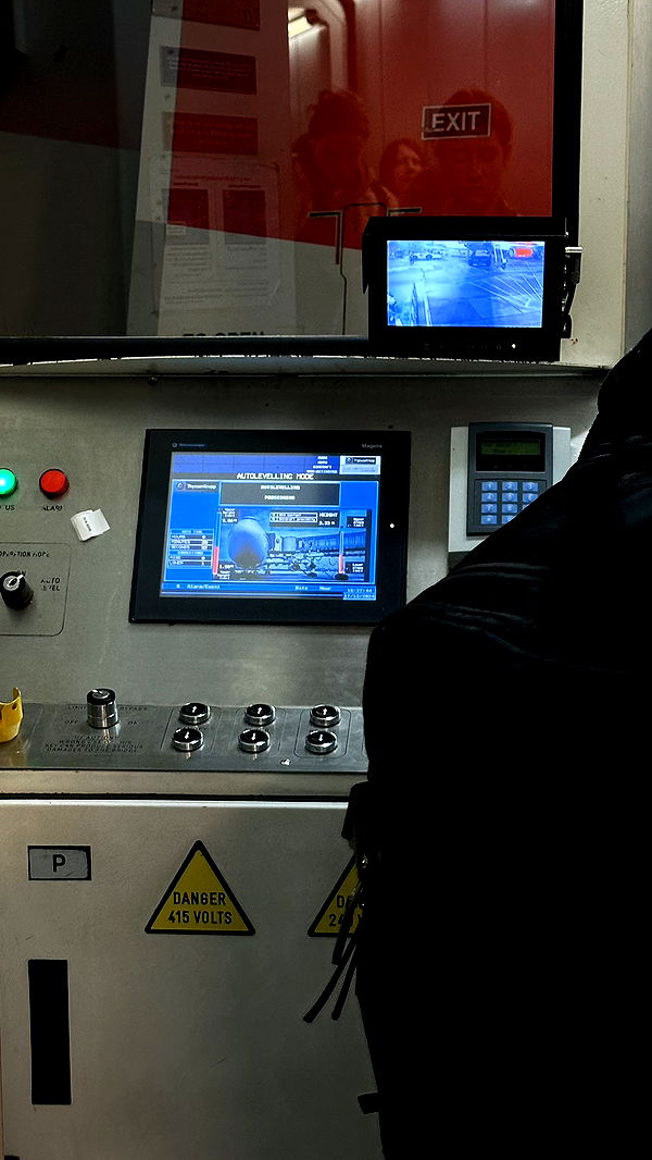 mira.0004 image ~ Altpins