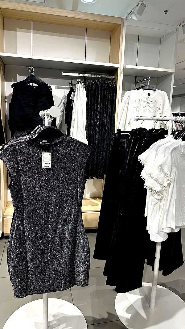 mira.0004 image ~ Altpins