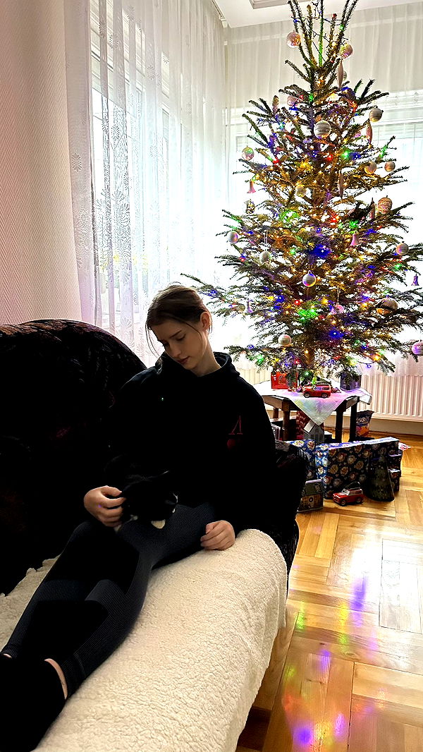 mira.0004 image ~ Altpins