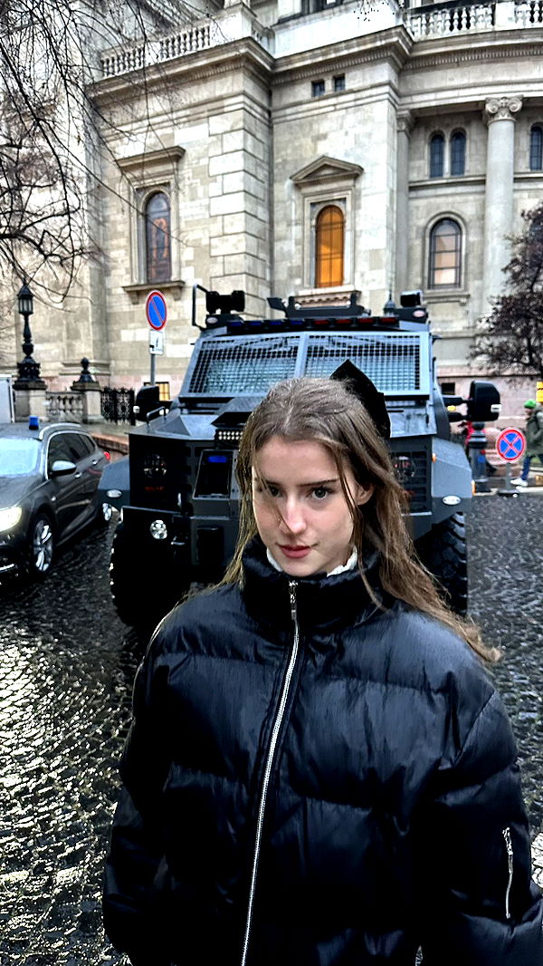 mira.0004 image ~ Altpins