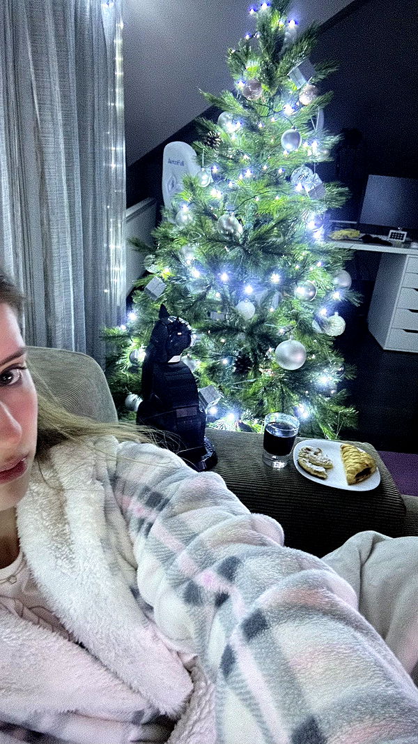 mira.0004 image ~ Altpins