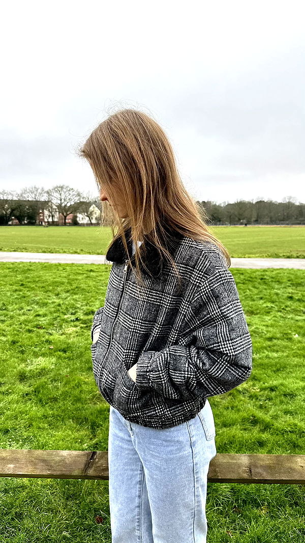 mira.0004 image ~ Altpins