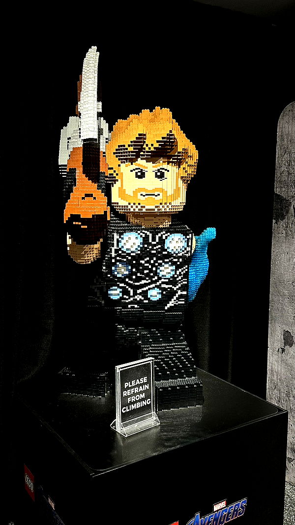 mira.0004 image ~ Altpins