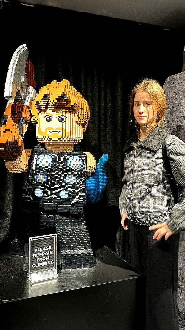 mira.0004 image ~ Altpins