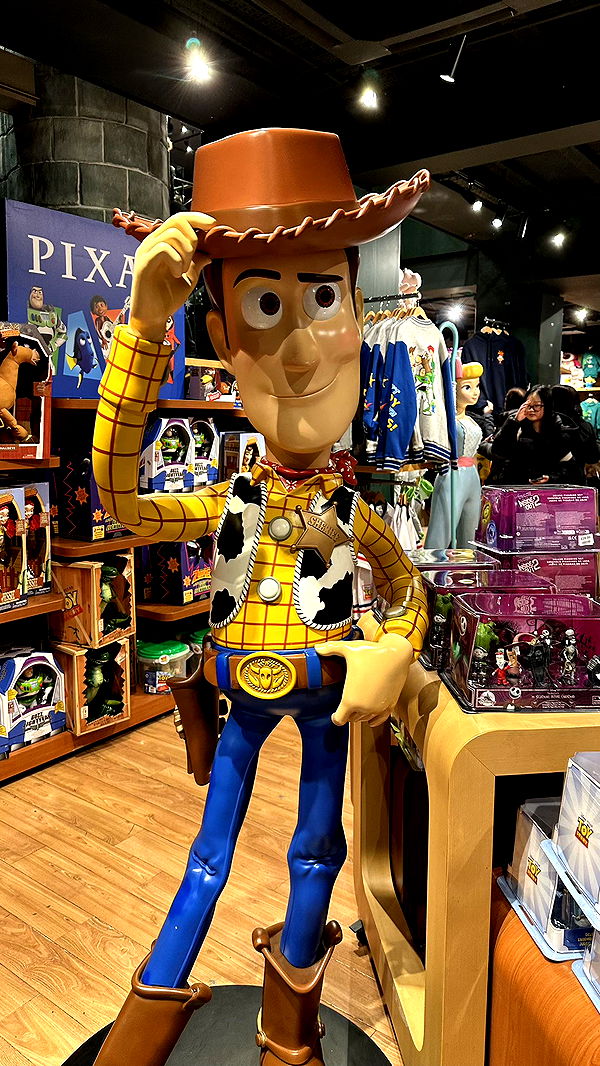 mira.0004 image ~ Altpins