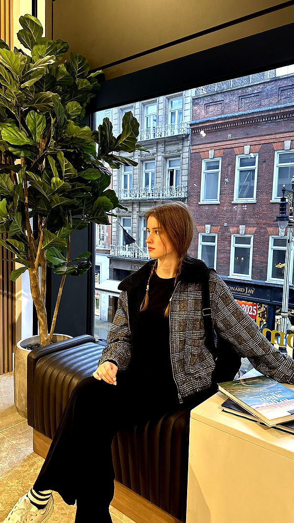 mira.0004 image ~ Altpins