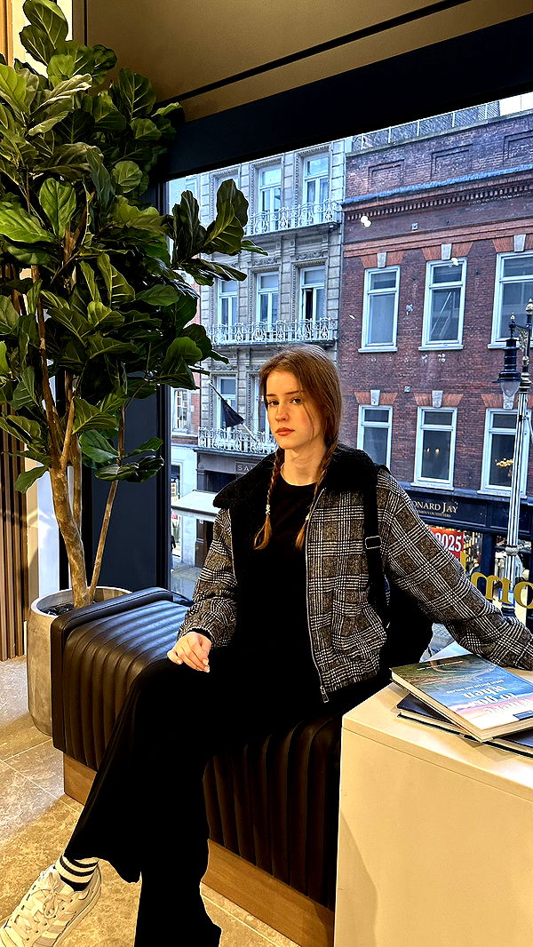 mira.0004 image ~ Altpins