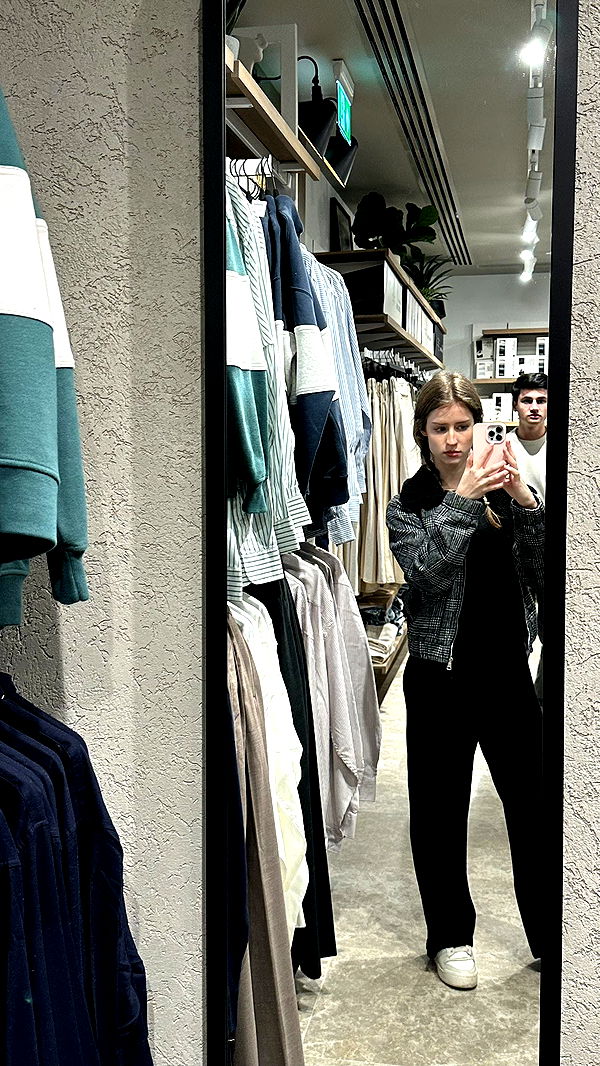 mira.0004 image ~ Altpins