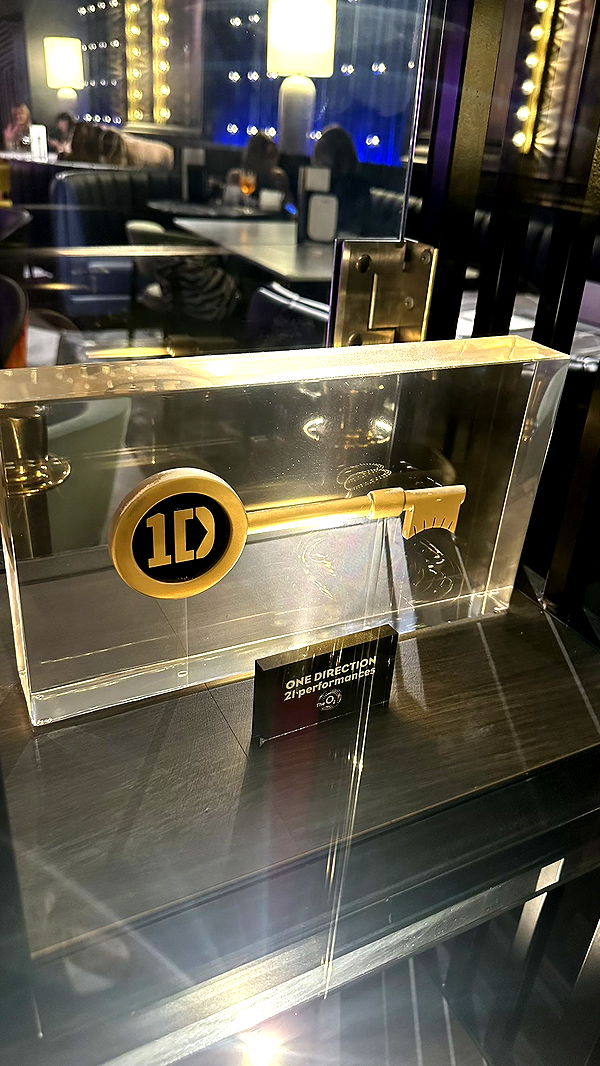 mira.0004 image ~ Altpins