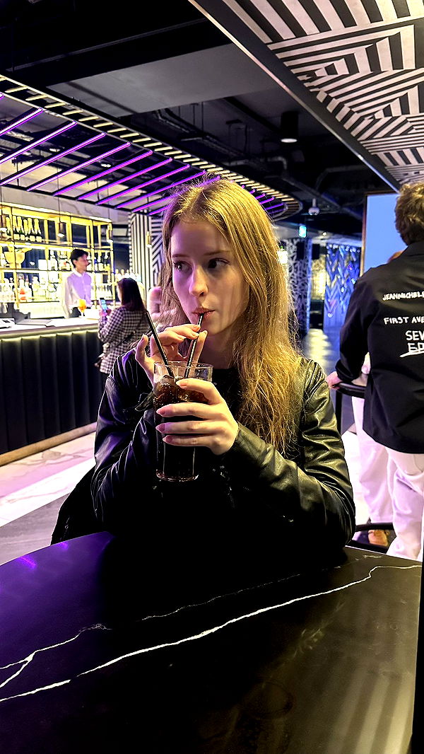 mira.0004 image ~ Altpins