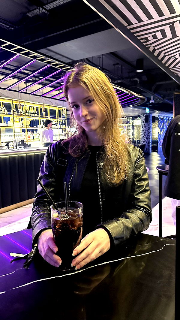 mira.0004 image ~ Altpins