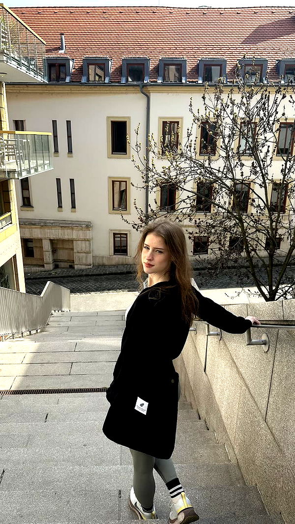 mira.0004 image ~ Altpins