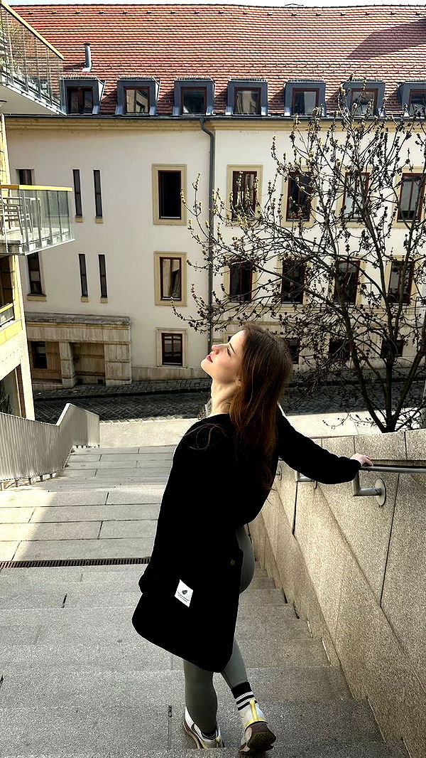 mira.0004 image ~ Altpins