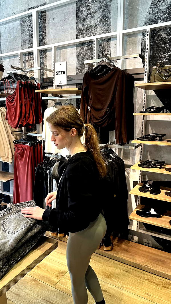 mira.0004 image ~ Altpins