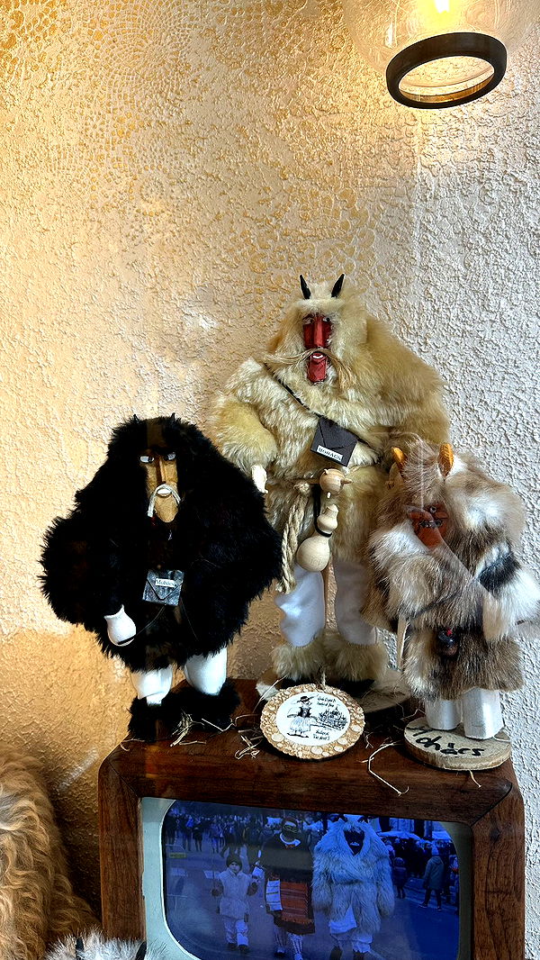 mira.0004 image ~ Altpins