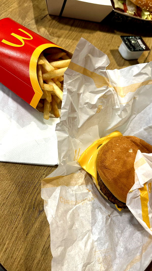 mira.0004 image ~ Altpins