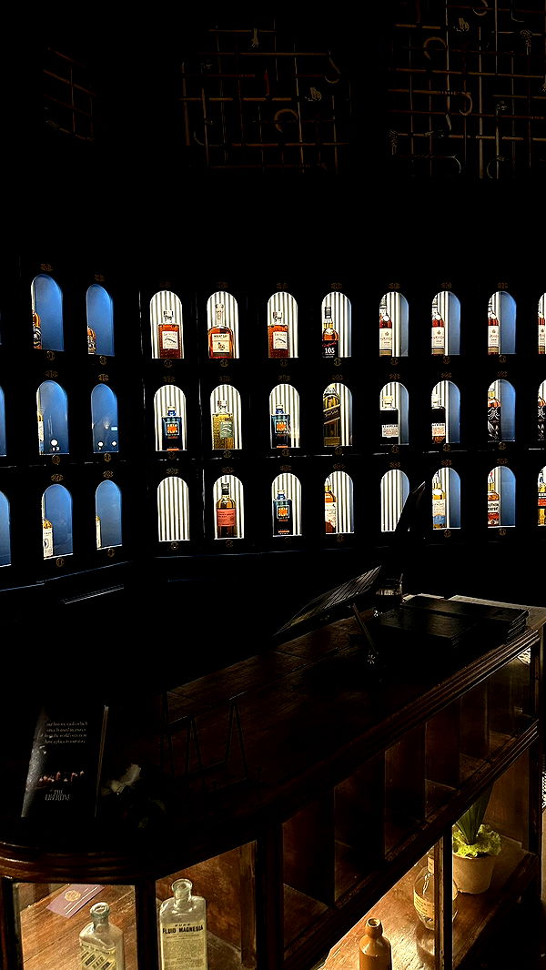 mira.0004 image ~ Altpins