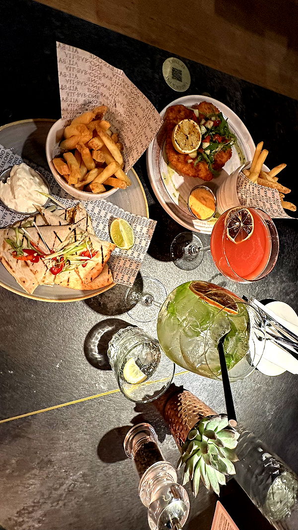 mira.0004 image ~ Altpins