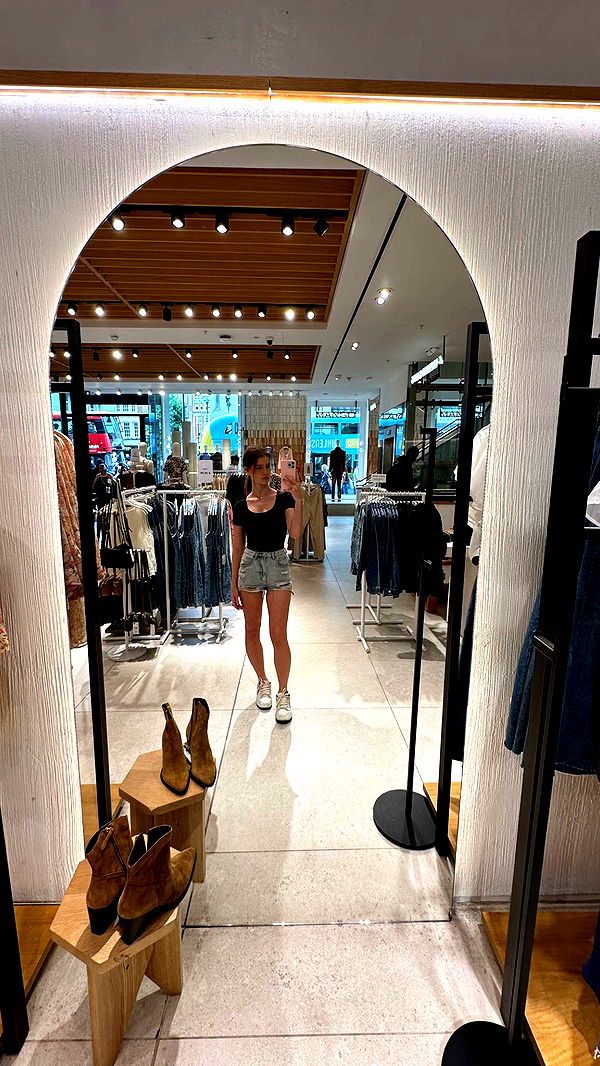 mira.0004 image ~ Altpins