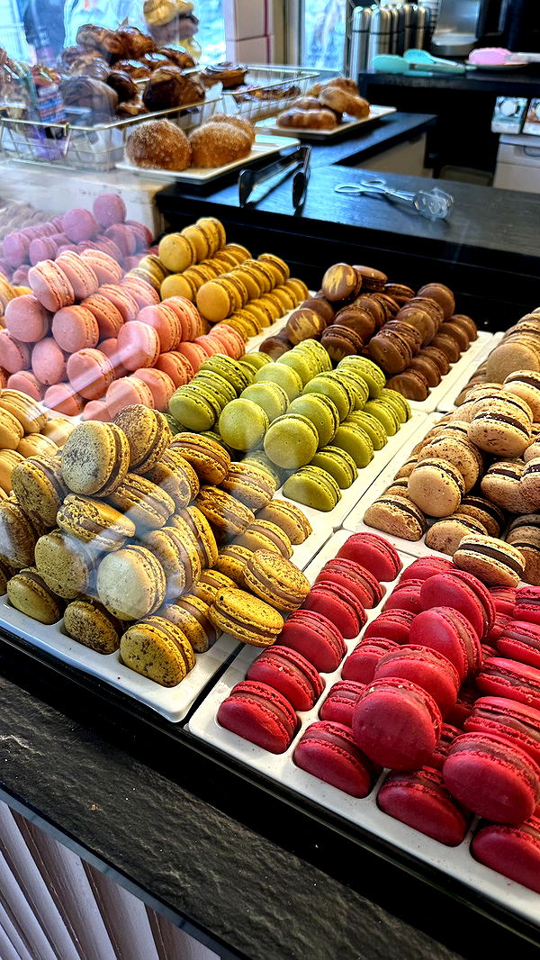 mira.0004 image ~ Altpins