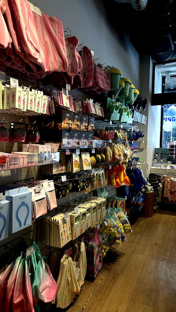 mira.0004 image ~ Altpins