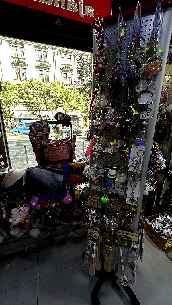 mira.0004 image ~ Altpins