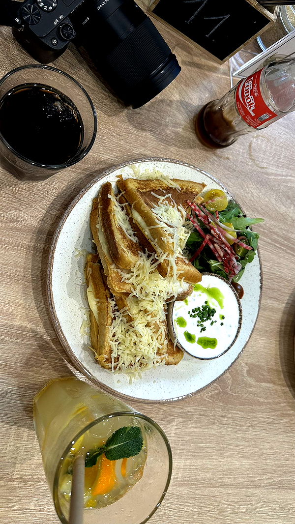 mira.0004 image ~ Altpins