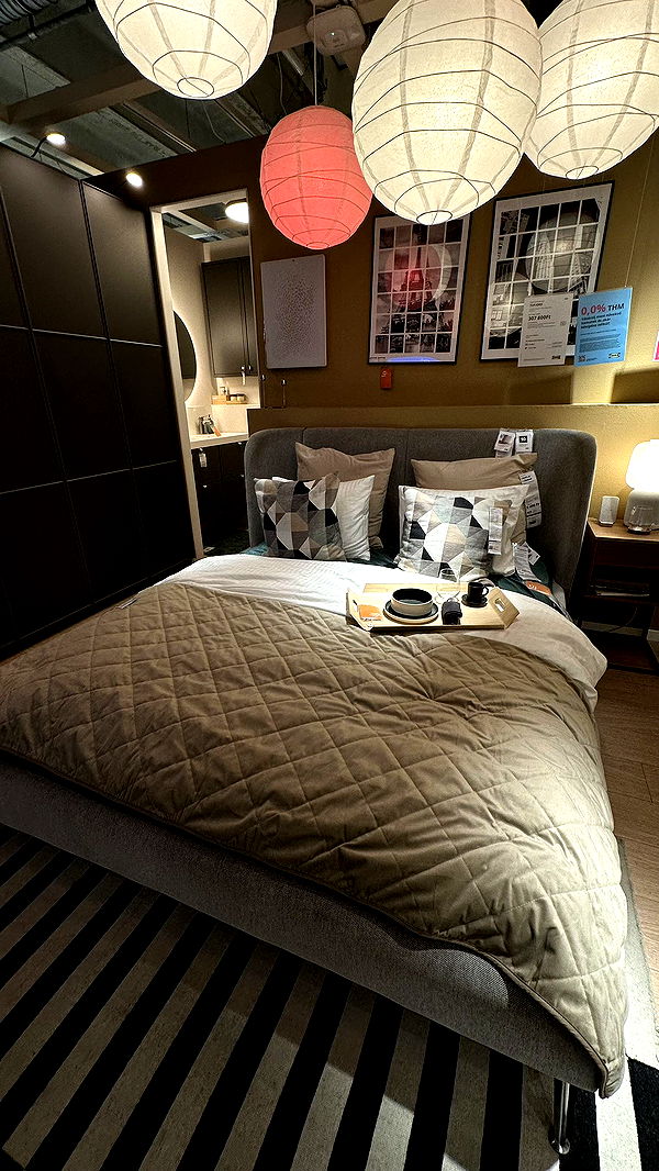 mira.0004 image ~ Altpins