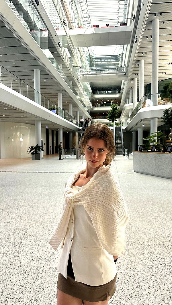 mira.0004 image ~ Altpins