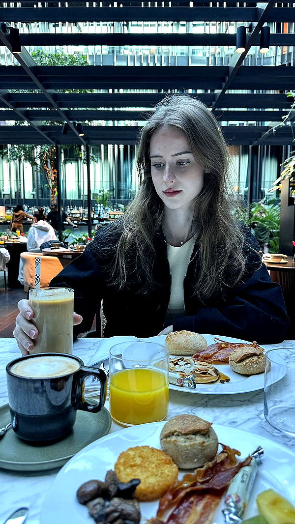 mira.0004 image ~ Altpins