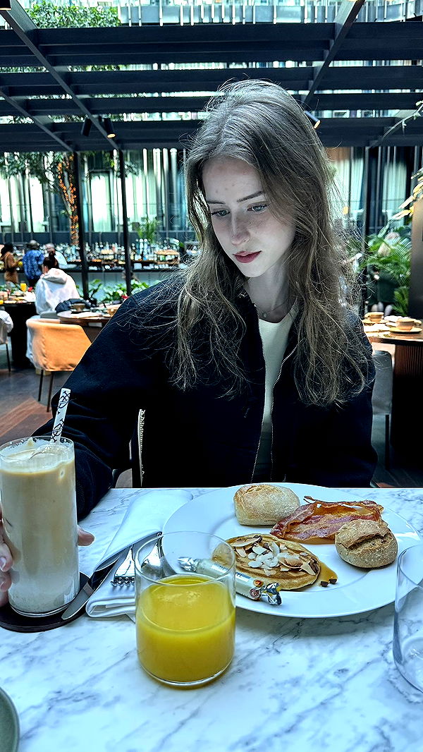 mira.0004 image ~ Altpins