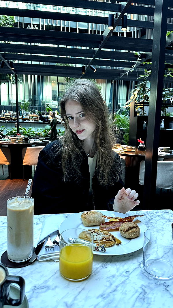 mira.0004 image ~ Altpins