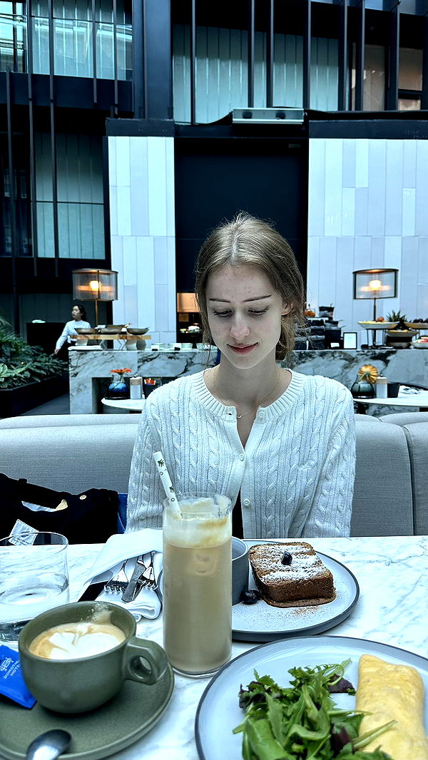 mira.0004 image ~ Altpins