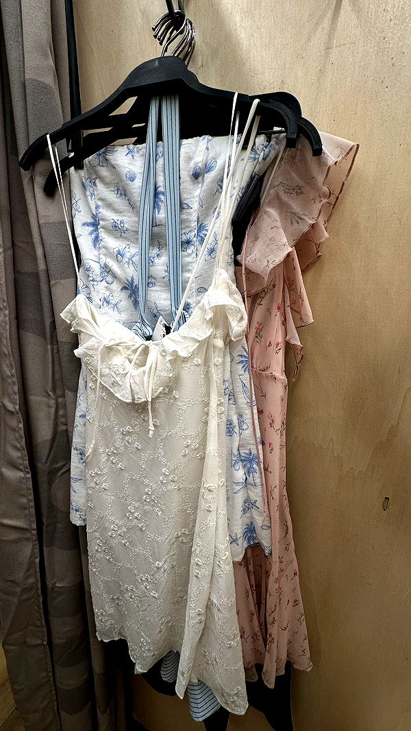 mira.0004 image ~ Altpins