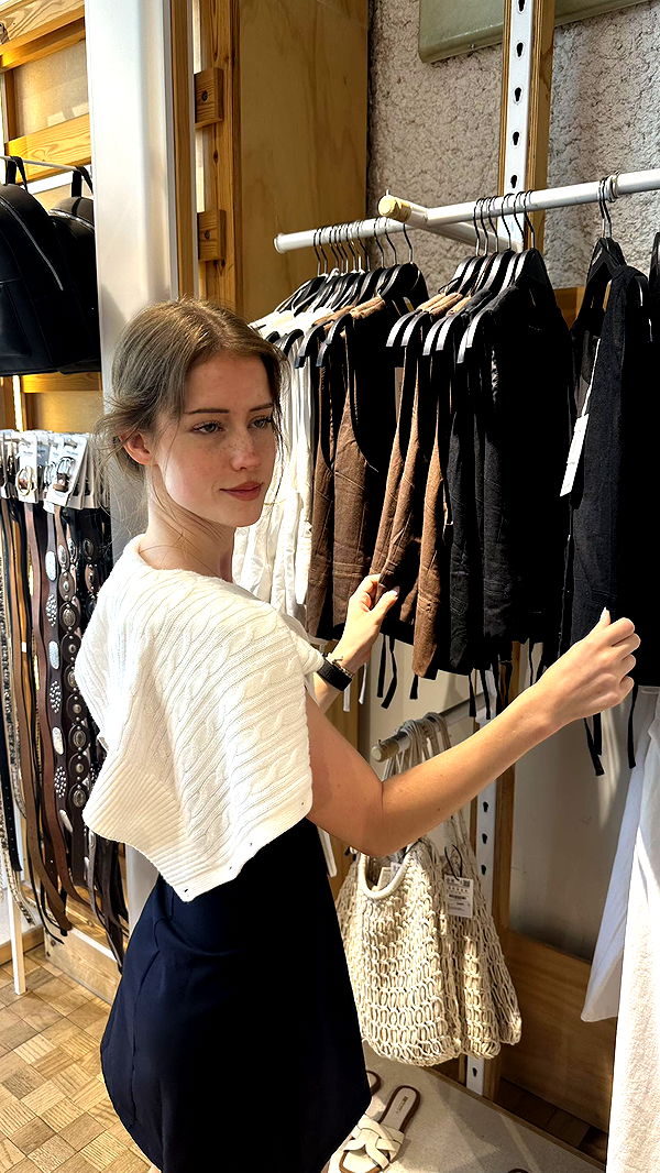 mira.0004 image ~ Altpins