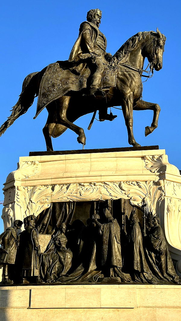 mira.0004 image ~ Altpins