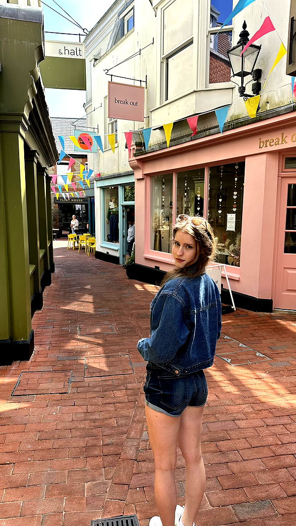 mira.0004 image ~ Altpins