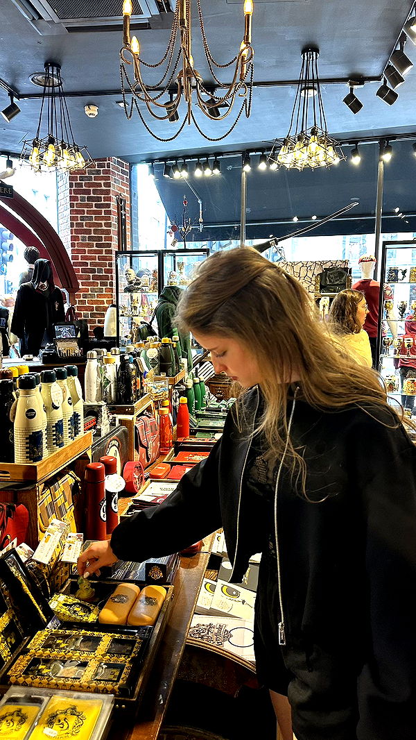 mira.0004 image ~ Altpins