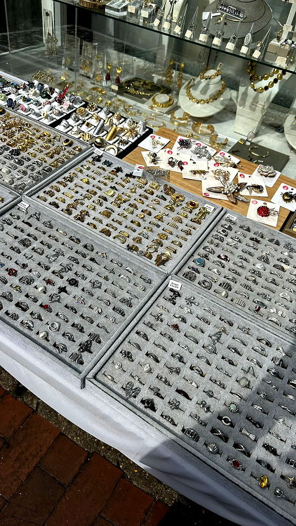 mira.0004 image ~ Altpins