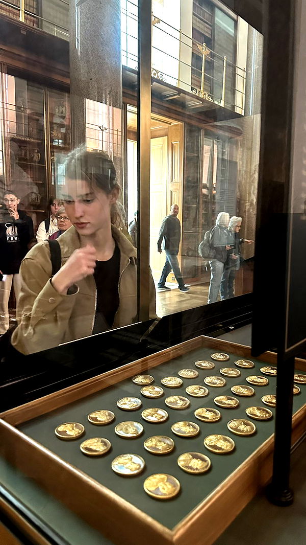 mira.0004 image ~ Altpins