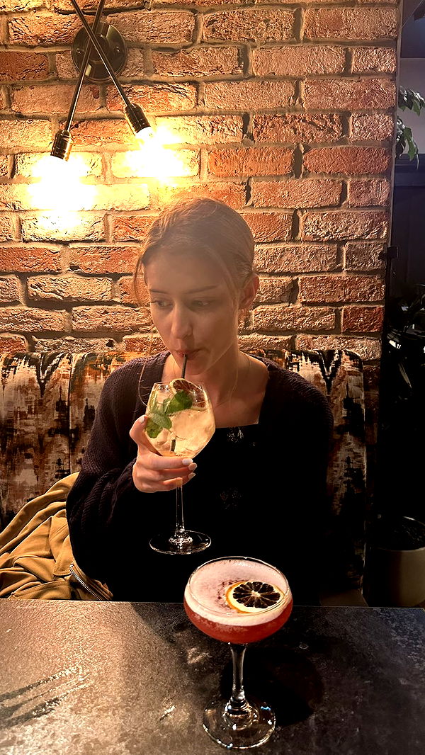 mira.0004 image ~ Altpins