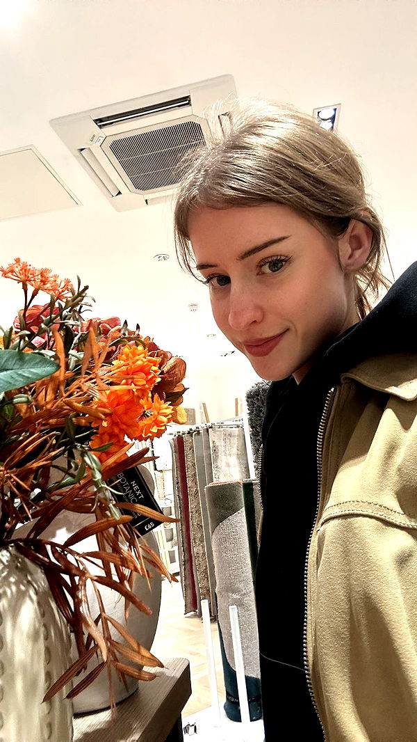 mira.0004 image ~ Altpins