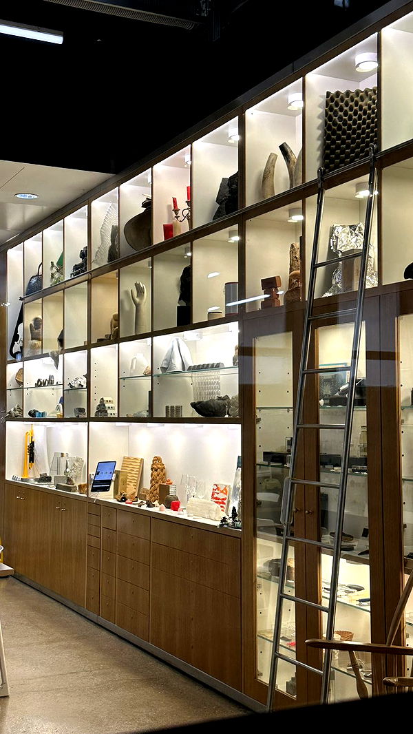 mira.0004 image ~ Altpins